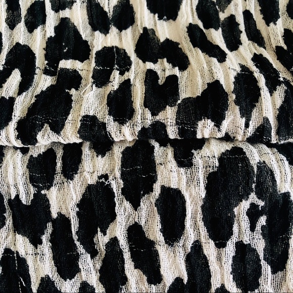 ANN TAYLOR Cheetah Animal Print Black White Scarf - Picture 5 of 8